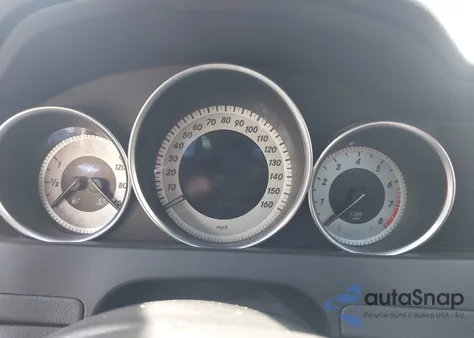 2015 Mercedes-Benz C 250 из США, поврежденный, VIN WDDGJ4HB5FG355812